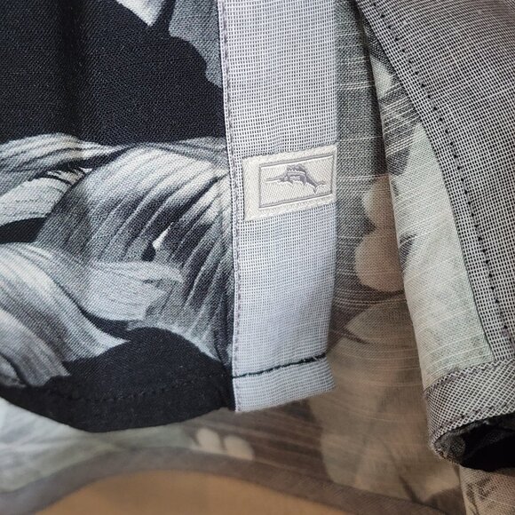 NWT Tommy Bahama Mens Short Sleeve Button Up Shirt USC Trojans Football Size XL - Picture 6 of 12